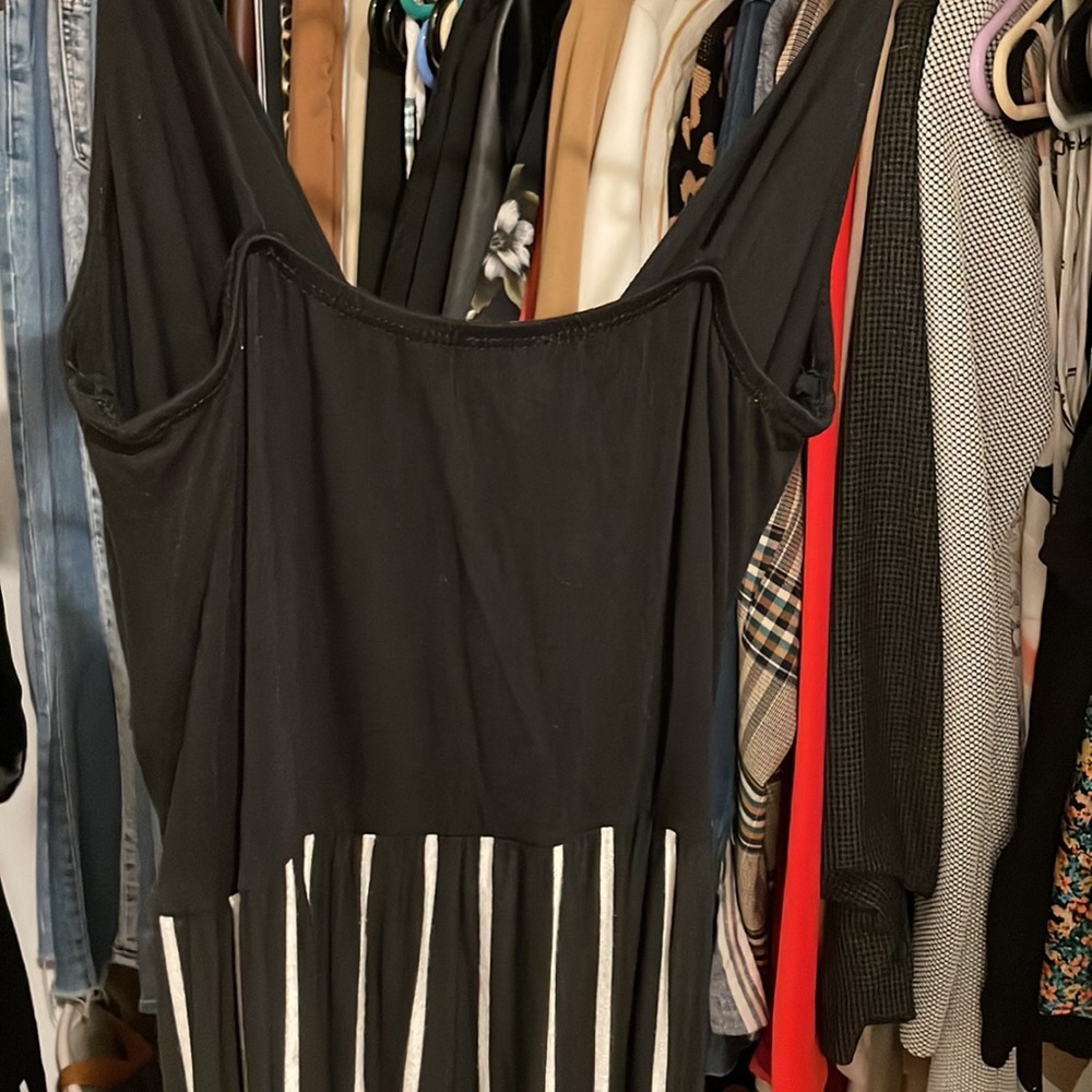 Jumpsuit - Picture 4 of 4